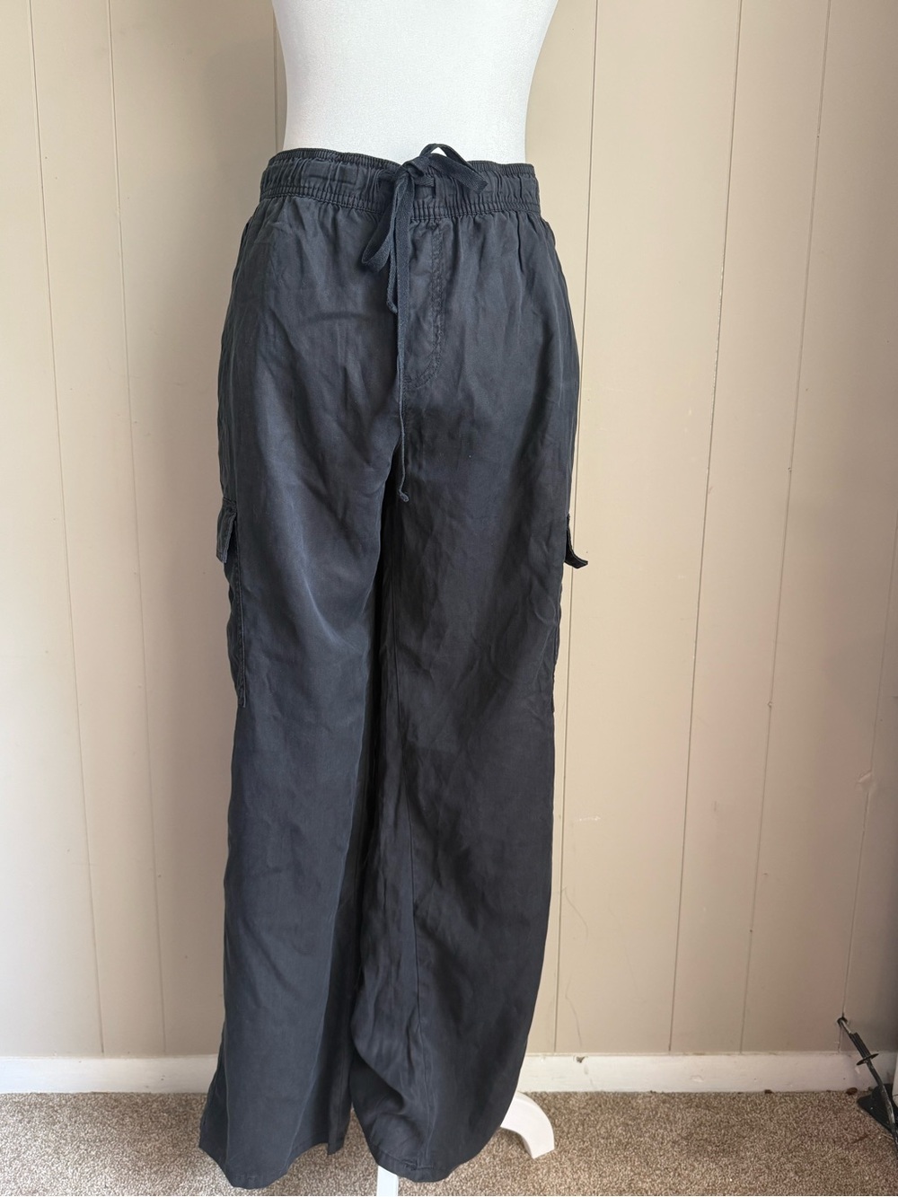 Men's Black Wide-Leg Cargo Pants size L